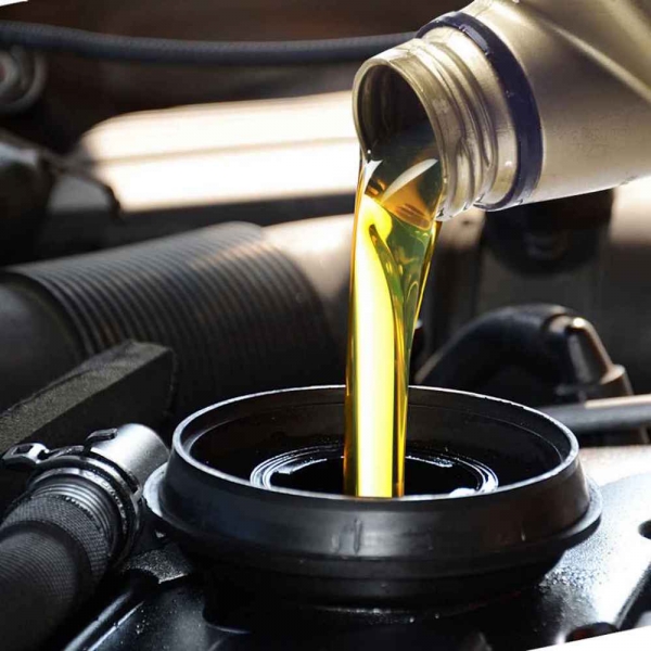 Định mức tốt nhất để thay nhớt xe ô tô – Những dấu hiệu nhận biết khi nào xe nên thay nhớt
