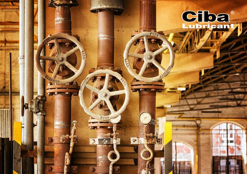 Dầu Công Nghiệp Dùng Cho Máy Công Trình